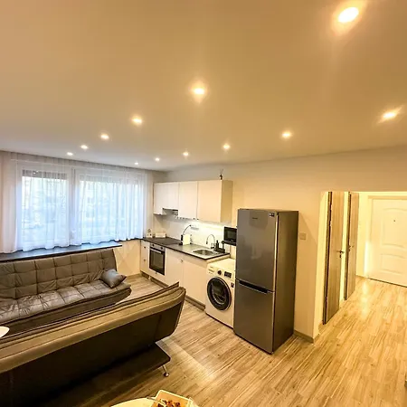 شقة Palace Apartman,t8, Ac, Klima *