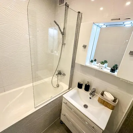Palace Apartman,t8, Ac, Klima Apartament