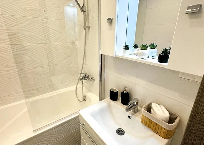 Palace Apartman,t8, Ac, Klima Apartamento Székesfehérvár
